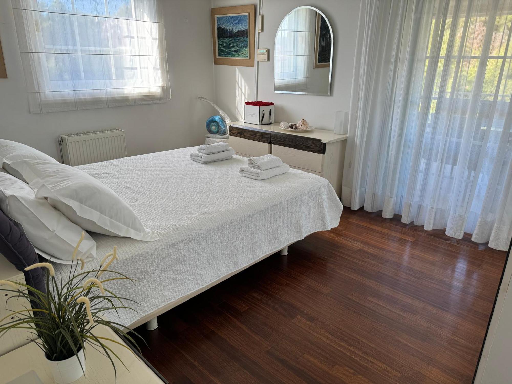 Vouliagmeni Seaside Escape Lägenhet Aten Exteriör bild